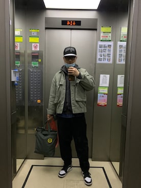 「アイテム（デニムジャケット、グリーン系）」を使った、van----------さん（メンズ・175cm）の春コーディネート