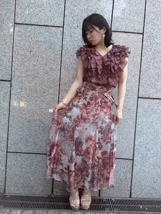 SNIDEL（スナイデル）の「バックデザインフリルブラウス（シャツ