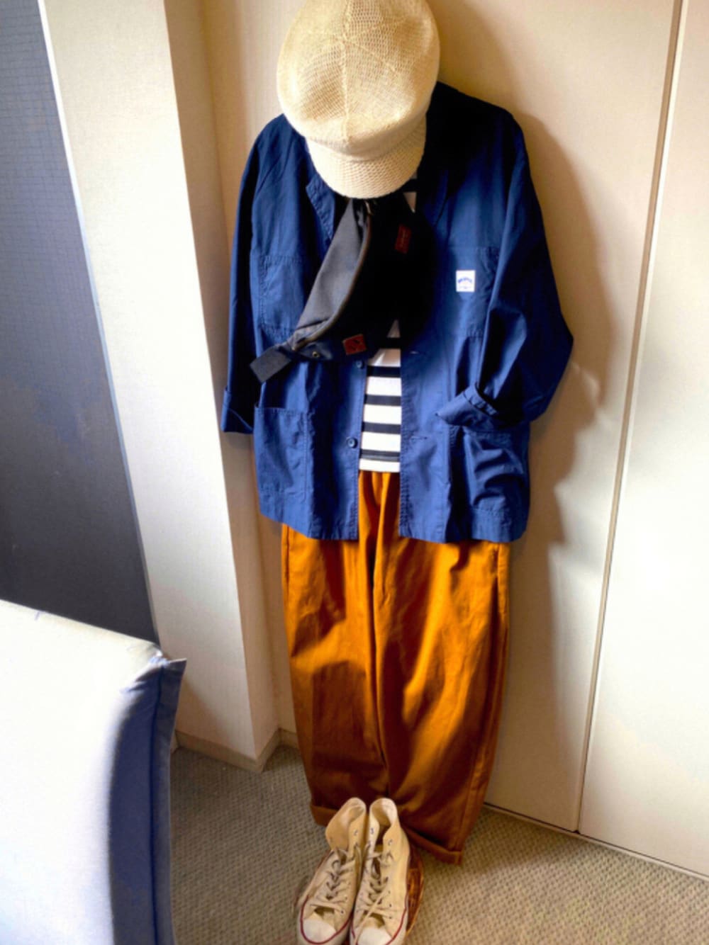「WEARで優しくしてもらったのもある、SNSこわかったけど、WEARやってよかった、WEARで出会った人みんなに感謝🙏、ハイカットスニーカー、きれいめカジュアル、お洒落勉強中」｜「Right-onのSALEで¥3,990でした(半額)＼(^o^)／（テーラードジャケット、ブルー系）」を使った、Yes！トメ子さん（レディース・162cm）の秋コーディネートの1枚目の写真