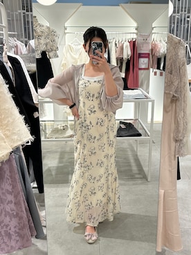 「nice claup」｜「アイテム（マウンテンパーカー）」を使った、OMIHOさん（レディース・156cm）の春コーディネート