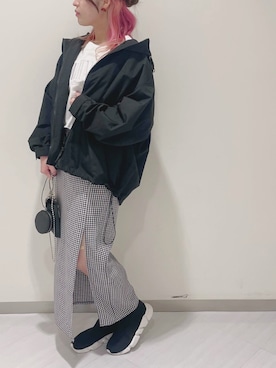 「nice claup」｜「アイテム（スウェット）」を使った、OMIHOさん（レディース・156cm）の冬コーディネート