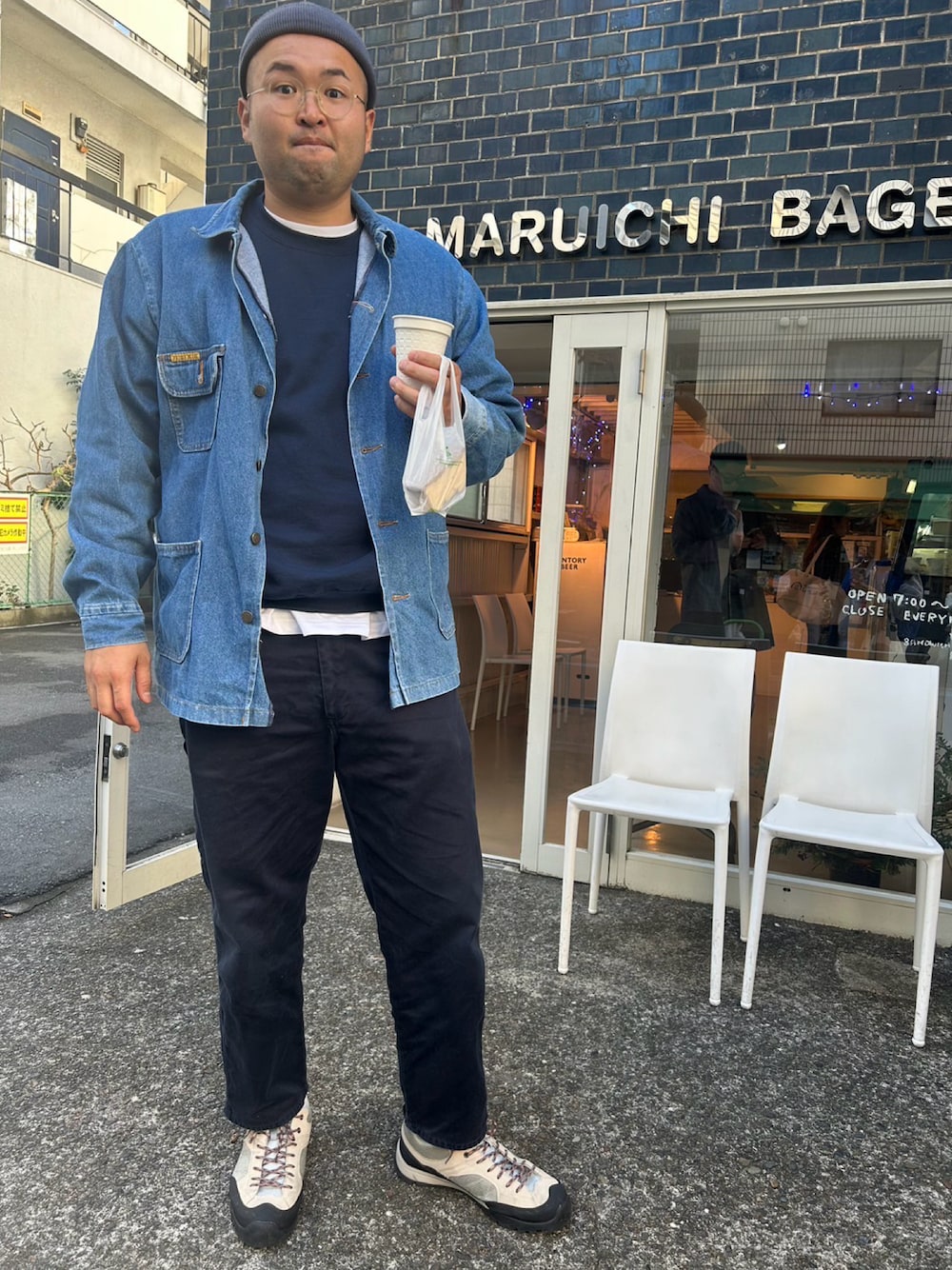 「高身長、191cm、肩幅広い、足のサイズ31cm、ガタイ良さげ、ブルーコーデ」｜「Dickiesのアイテム（その他パンツ、ブルー系）」を使った、デカ丸さん（メンズ・191cm）の冬コーディネートの1枚目の写真