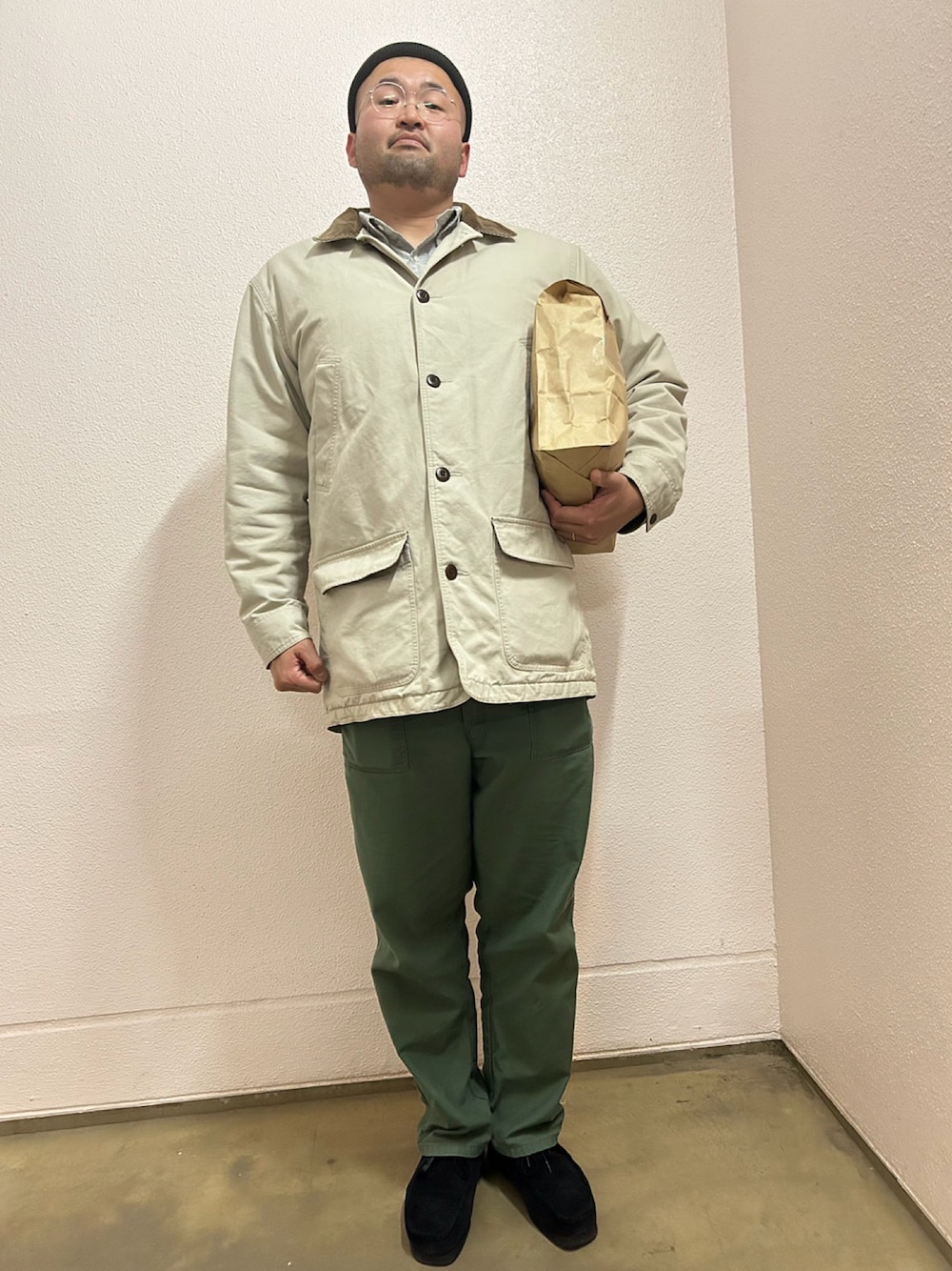 「高身長、191cm、肩幅広い、足のサイズ31cm、ガタイ良さげ、King Louie」｜「RACALのアイテム（ニットキャップ/ビーニー、ブラック系）」を使った、デカ丸さん（メンズ・191cm）の冬コーディネートの1枚目の写真