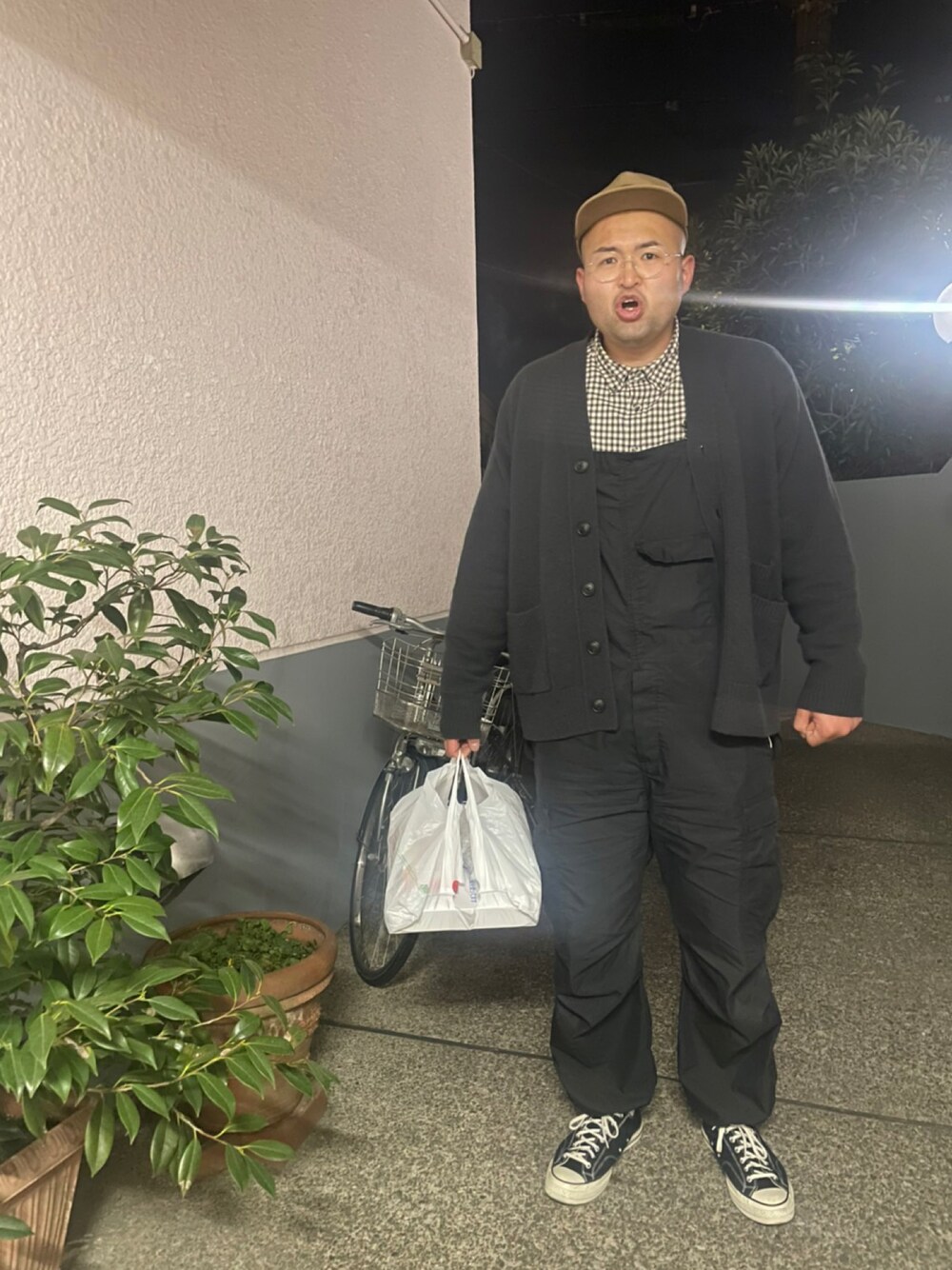 「高身長、191cm、肩幅広い、足のサイズ31cm、ガタイ良さげ、デカポケモン」｜「RWCHEのアイテム（帽子、ブラウン系）」を使った、デカ丸さん（メンズ・191cm）の冬コーディネートの1枚目の写真
