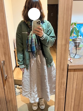 「Champion（チャンピオン）のアイテム（スタジャン）」を使った、ＮＹＦさん（レディース・168cm）の冬コーディネート