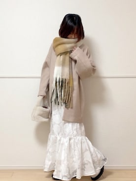 「ANGIE（アンジー）のアイテム（ノーカラーコート）」を使った、uniさん（レディース・161cm）の冬コーディネート