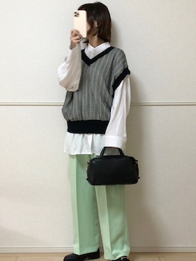 「AmbreNeige」｜「アイテム（スラックス）」を使った、uniさん（レディース・161cm）の春コーディネート