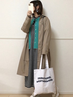 「アイテム（レインコート/ポンチョ）」を使った、uniさん（レディース・161cm）の春コーディネート