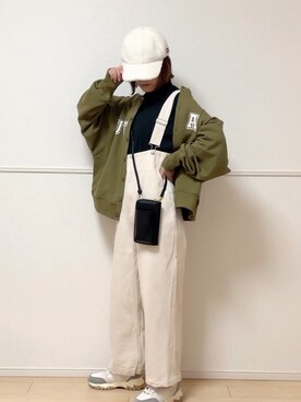 「タートルネック」｜「アイテム（ボディバッグ/ウエストポーチ）」を使った、uniさん（レディース・161cm）の冬コーディネート