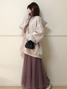 「fifth（フィフス）の[低身長サイズ有]チュールロングスカート（スカート）」を使った、uniさん（レディース・161cm）の秋コーディネート