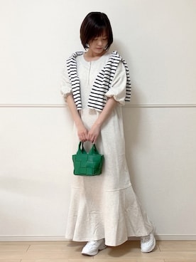 「スウェットワンピース」｜「アイテム（Tシャツ/カットソー）」を使った、uniさん（レディース・161cm）の春コーディネート