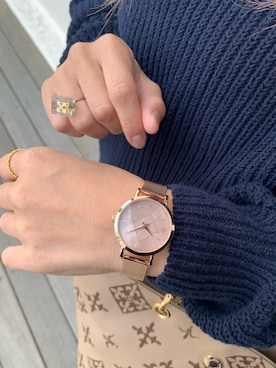 「アイテム（アナログ腕時計、ピンク系）」を使った、YOKOBORIさん（レディース・156cm）の冬コーディネート