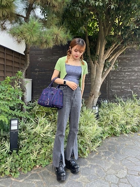 「アイテム（ボストンバッグ）」を使った、ミリアさん（レディース・157cm・10代）の秋コーディネート