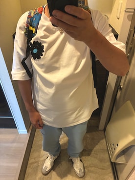 「NoiR_の花柄刺繍オーバーサイズTシャツ（Tシャツ/カットソー、ホワイト系）」を使った、うままさん（メンズ・172cm）の夏コーディネート