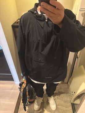 「アイテム（ポンチョ）」を使った、うままさん（メンズ・172cm）の春コーディネート