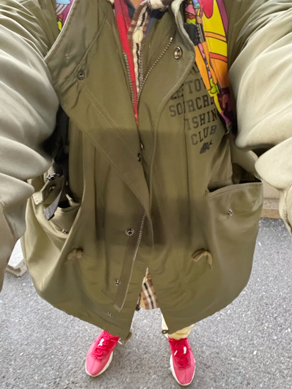 「介護、今日のコーデ、冬コーデ、モッズコート、ジョガーパンツ、ネルシャツ」｜「NIKEのNIKE / React Element 55（スニーカー、レッド系）」を使った、うままさん（メンズ・172cm）の冬コーディネートの1枚目の写真