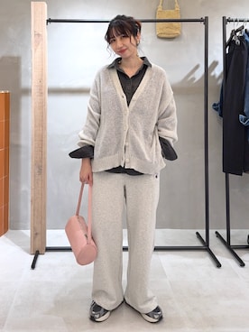 「アイテム（バッグ）」を使った、niuさん（レディース・161cm）の秋コーディネート