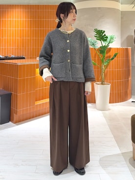 「アイテム（スラックス）」を使った、niuさん（レディース・161cm）の秋コーディネート