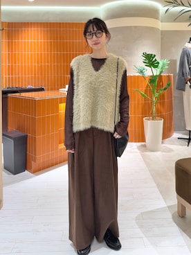 「アイテム（ベスト）」を使った、niuさん（レディース・161cm）の秋コーディネート