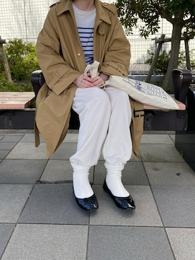「スウエットパンツ」｜「アイテム（トレンチコート）」を使った、あやかさん（レディース・165cm）の春コーディネート
