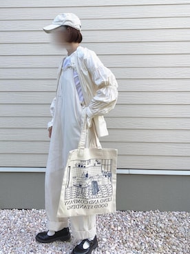 「オールホワイト」｜「アイテム（サロペット/オーバーオール）」を使った、あやかさん（レディース・165cm）の夏コーディネート