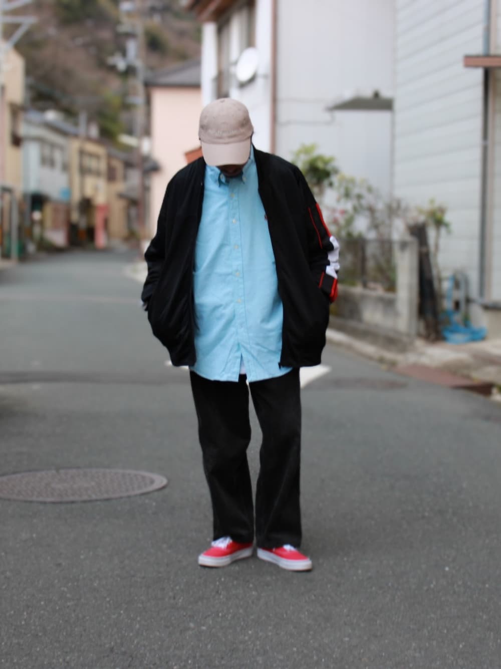 「春のおしゃ見えテクニック、春服みてみて、大人コーデ、春ファッション、おでかけコーデ、低身長コーデ、ストリートコーデ、ストリート」｜「RALPH LAURENのアイテム（シャツ/ブラウス、ブルー系）」を使った、おさむさん（メンズ・165cm）の春コーディネートの1枚目の写真