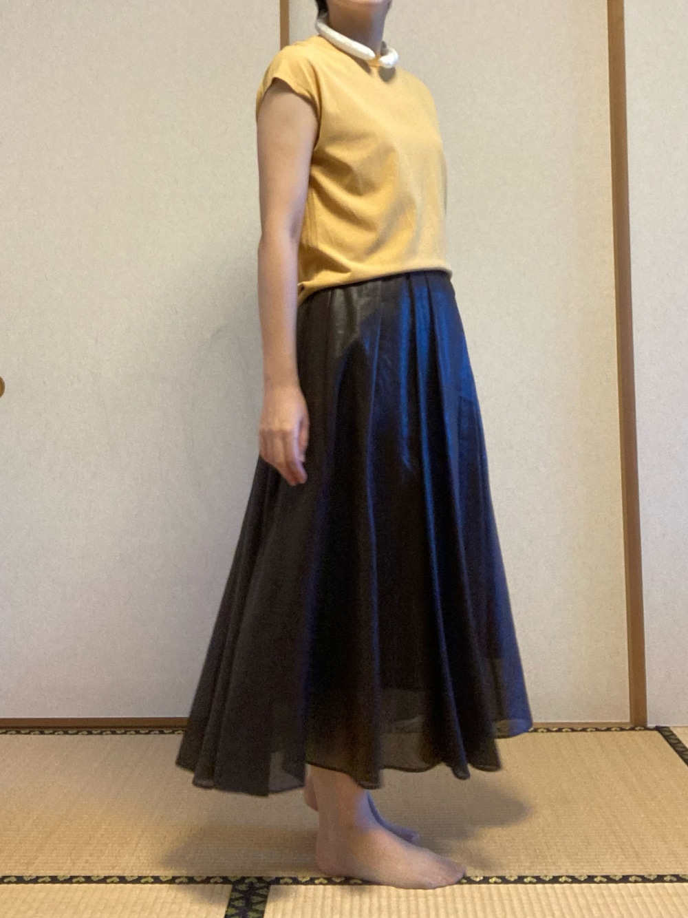 23区（ニジュウサンク）の「【洗える】グロッシーボイル タック