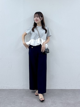 「La boutique BonBon（ラブティックボンボン）の【再予約決定！・KAZUMI監修】ペプラムドッキングカットソー（Tシャツ/カットソー、グレー系）」を使った、Sanaさん（レディース・163cm）の春コーディネート
