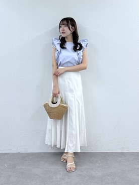 「La boutique BonBon（ラブティックボンボン）のホイップスリーブブラウス（シャツ/ブラウス、ブルー系）」を使った、Sanaさん（レディース・163cm）の春コーディネート