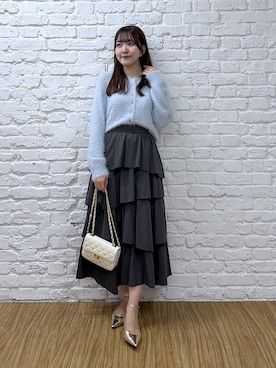 「La boutique BonBon（ラブティックボンボン）の【アンサンブル可・極上の肌触り】へアリーフェザークルーネックカーディガン（Cardigans、ブルー系）」を使った、Sanaさん（レディース・163cm）の夏コーディネート