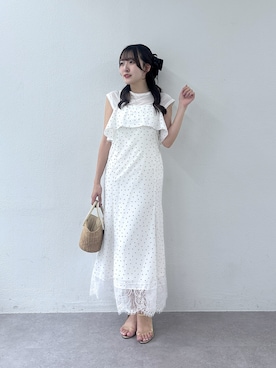 「La boutique BonBon（ラブティックボンボン）の【3サイズ展開あり】ドットプリントラッフルマーメイドキャミワンピース（ワンピース、ホワイト系）」を使った、Sanaさん（レディース・163cm）の春コーディネート