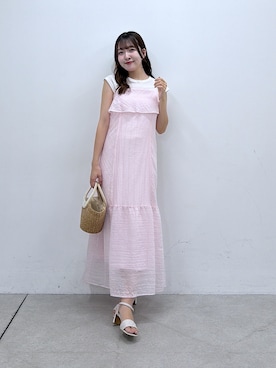 「La boutique BonBon（ラブティックボンボン）の【タウンでもリゾートでも◎】ハシゴストライプキャミワンピース（ワンピース、ピンク系）」を使った、Sanaさん（レディース・163cm）の夏コーディネート