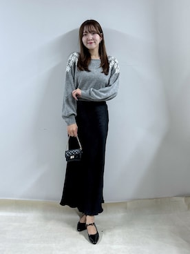 「La boutique BonBon（ラブティックボンボン）のきらきらサテンロングナロースカート（スカート）」を使った、Sanaさん（レディース・163cm）の秋コーディネート