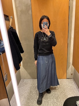 「MSGM（エムエスジーエム）のアイテム（スウェット）」を使った、Vivian Soさん（レディース・159cm）の冬コーディネート
