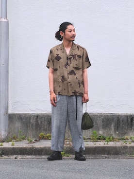 「アイテム（スラックス、シルバー系）」を使った、ぴーすけぴーすけさん（メンズ・175cm）の夏コーディネート