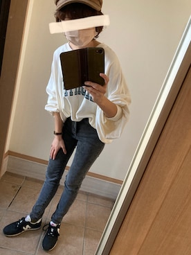 「アクティブ」｜「アイテム（デニムパンツ）」を使った、うっぴさん（レディース・155cm）の春コーディネート