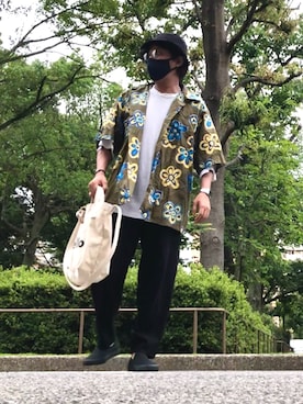 「黒パンツ」｜「アイテム（PC・スマホグッズ/家電）」を使った、*shu*さん（メンズ・171cm）の夏コーディネート