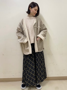 「earth music&ecology（アースミュージックアンドエコロジー）のアイテム（ノーカラーコート）」を使った、mizukiさん（レディース・160cm）の秋コーディネート