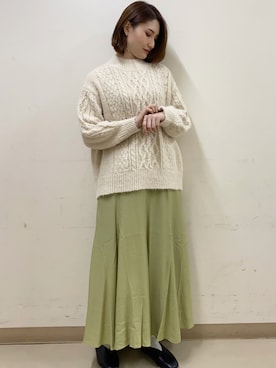 「フェザー」｜「アイテム（パンプス）」を使った、mizukiさん（レディース・160cm）の冬コーディネート