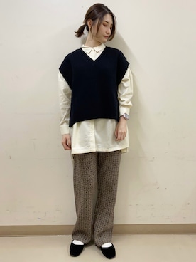 「earth music&ecology（アースミュージックアンドエコロジー）のアイテム（ベスト）」を使った、mizukiさん（レディース・160cm）の秋コーディネート