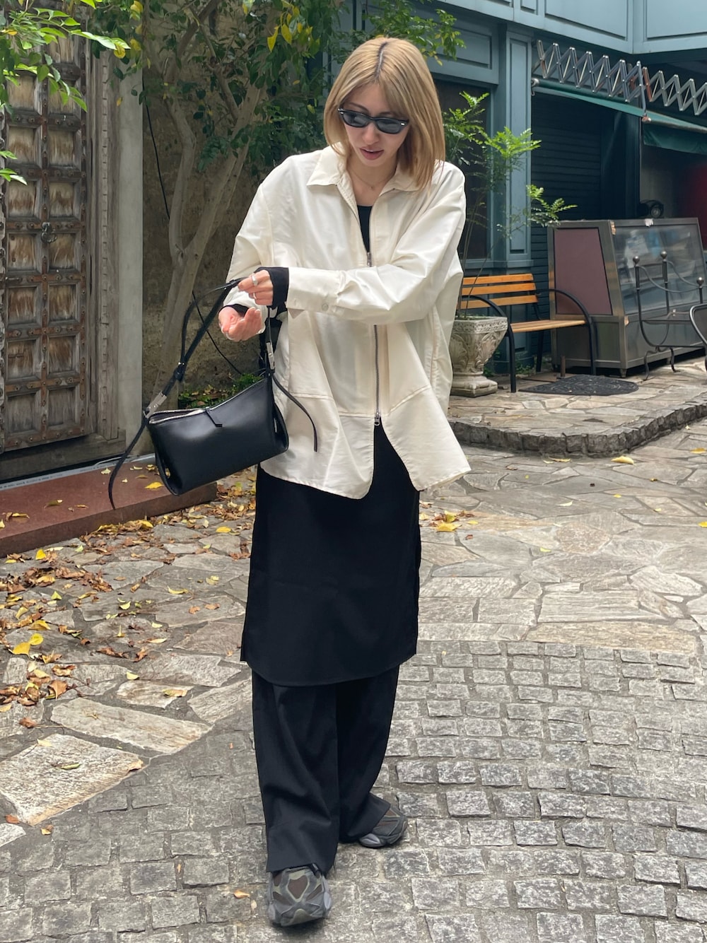 ヤマサキ サオリ｜OSOIのショルダーバッグを使ったコーディネート - WEAR