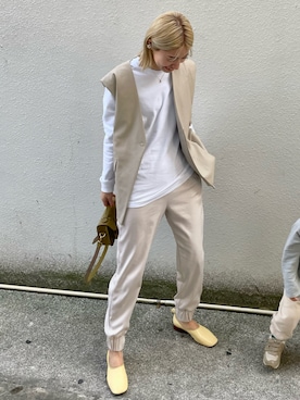 「Whim Gazette（ウィムガゼット）のアイテム（パンツ）」を使った、ヤマサキ サオリさん（レディース・169cm）の春コーディネート