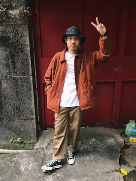 「UNIVERSAL OVERALL（ユニバーサルオーバーオール）のアイテム（パンツ）」を使った、Adam.Cさん（メンズ・171cm）の冬コーディネート