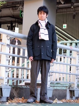 「スラックスパンツ」｜「アイテム（ミリタリージャケット）」を使った、Firsthandさん（メンズ・170cm）の冬コーディネート