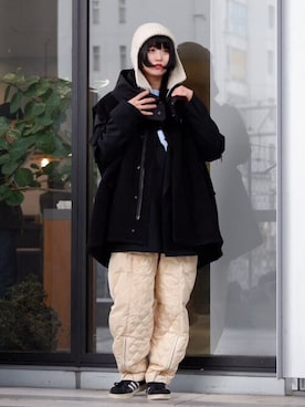 「VACHEMENT（ヴァシュモン）のアイテム（その他アウター）」を使った、Firsthandさん（レディース・164cm）の冬コーディネート