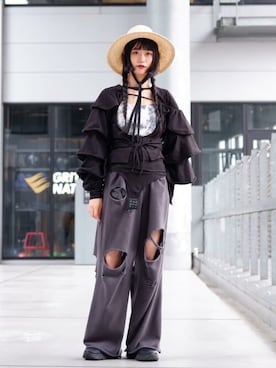 「Firsthand（ファーストハンド）のアイテム（スウェットパンツ）」を使った、Firsthandさん（レディース・164cm）の春コーディネート