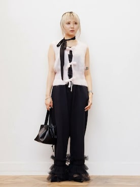 「アイテム（シュシュ、シルバー系）」を使った、Firsthandさん（レディース・156cm）の秋コーディネート