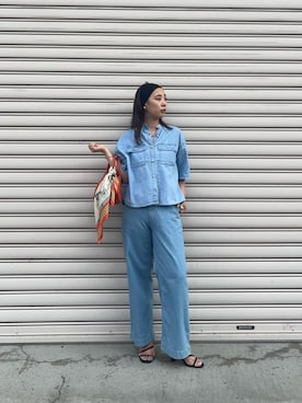 「デニムシャツ」｜「アイテム（財布/小物）」を使った、nambaさん（レディース・160cm）の夏コーディネート