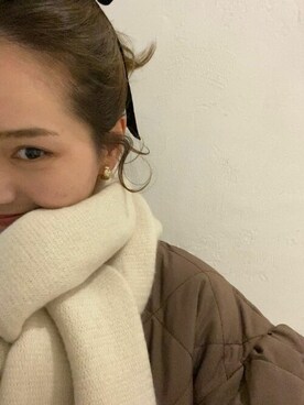 「flower（フラワー）のアイテム（マフラー）」を使った、flowerさん（レディース・160cm）の秋コーディネート