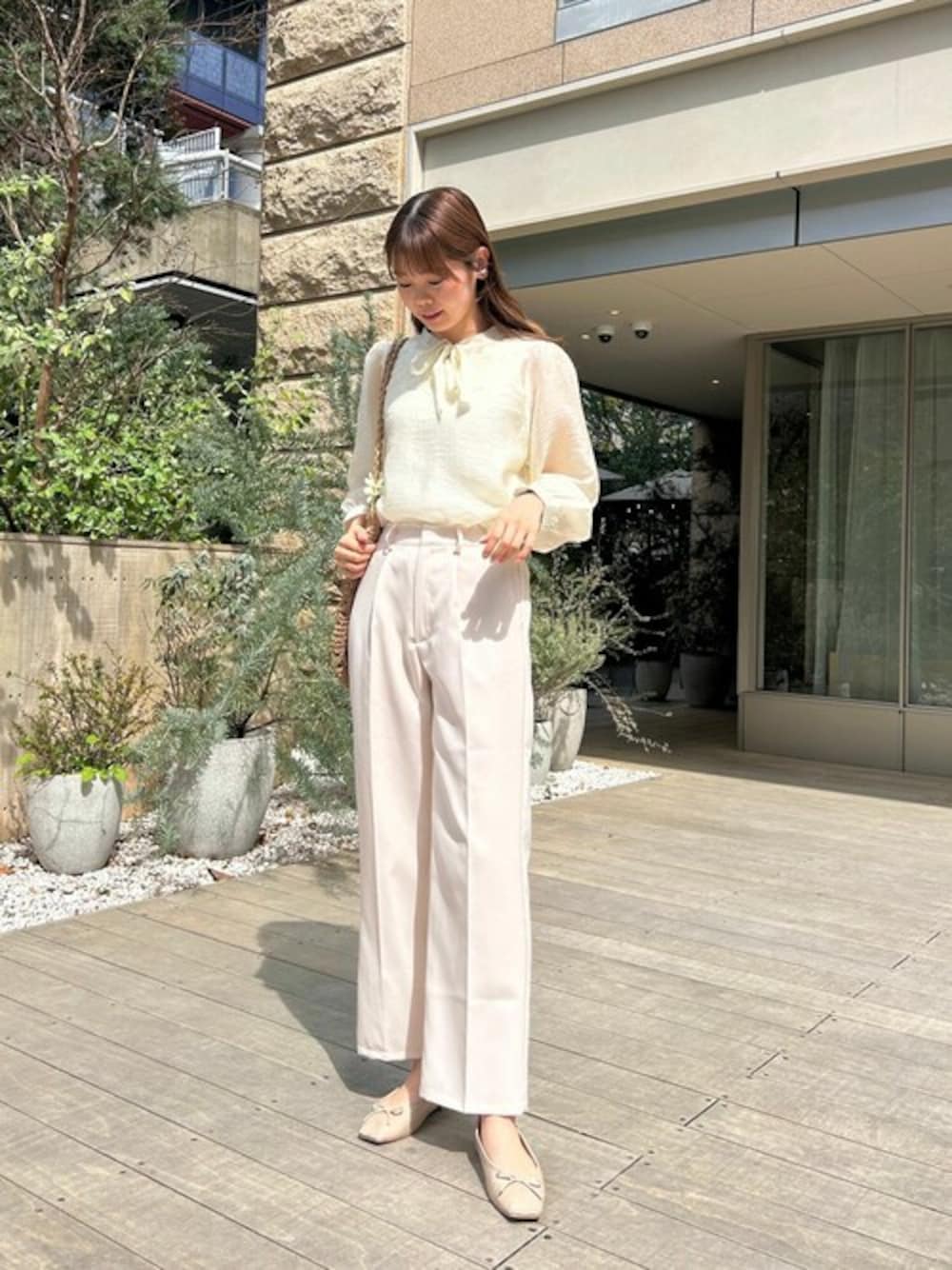新品未使用 ADORE ブラウス ホワイト シアー リボンネック 春夏コーデ